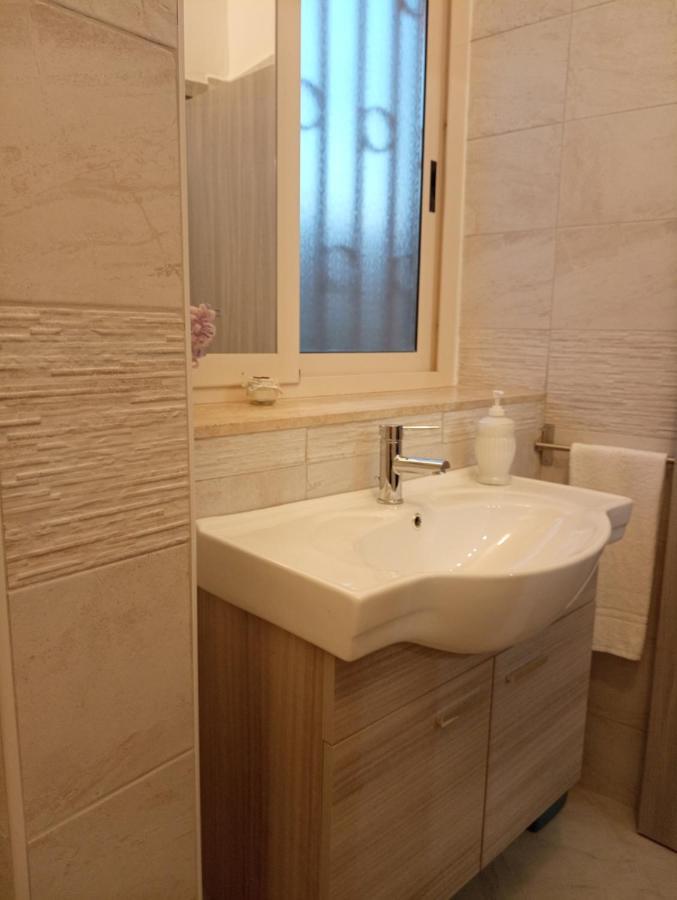 La Dimora Degli Dei Apartment Bari Luaran gambar